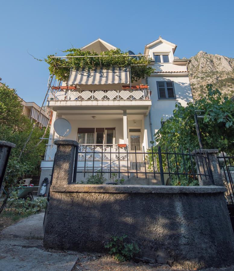 Apartment Kiwi Kotor Eksteriør billede